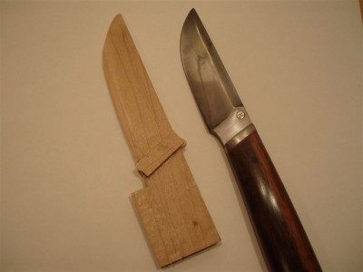 rudis knife.jpg