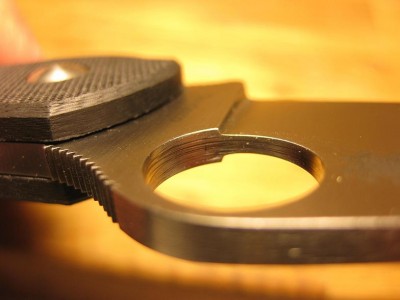 Spyderco Military thumb hole.jpg