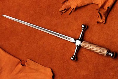 dagger06.jpg